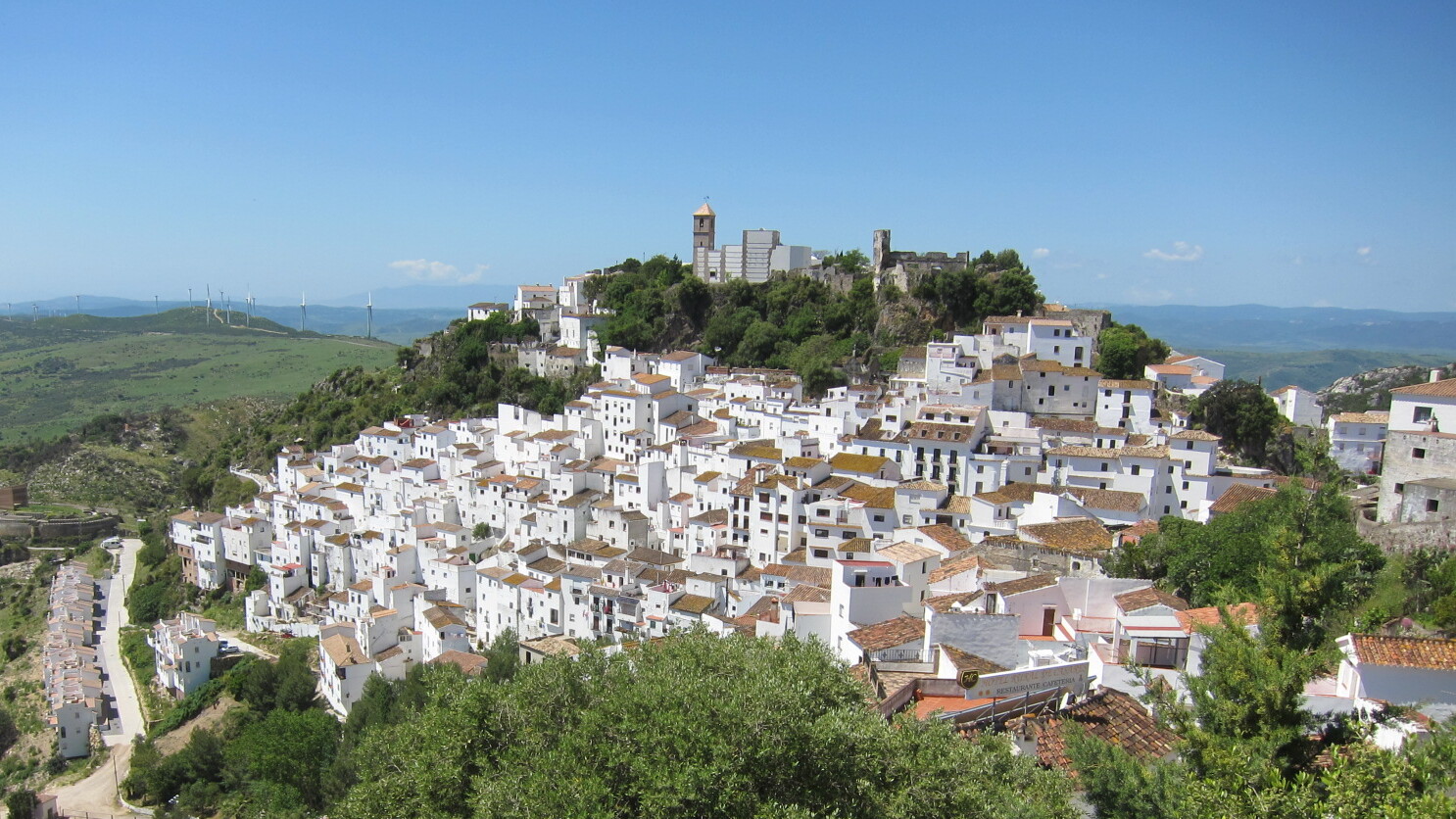 Biała wioska Casares na Costa del Sol