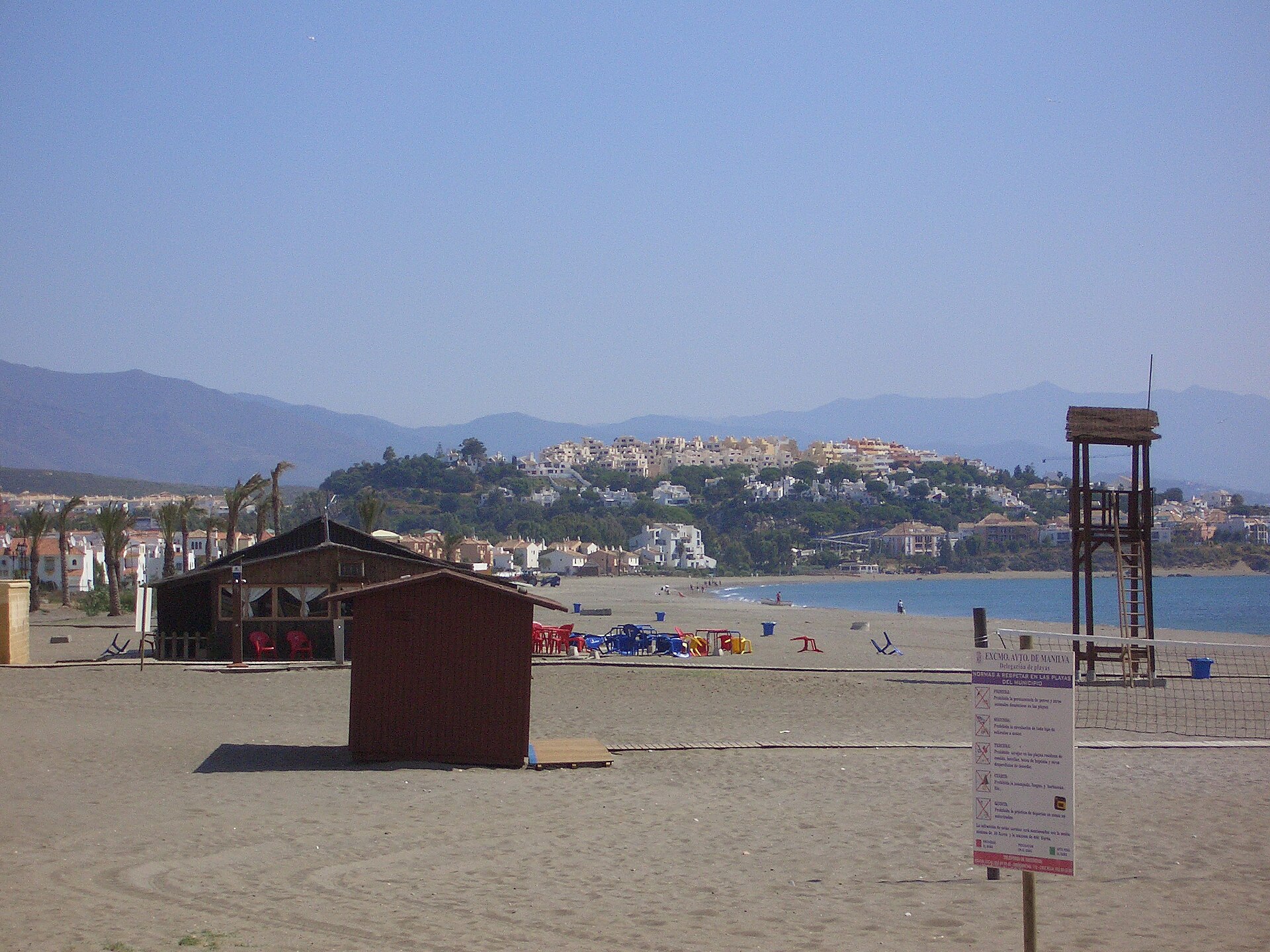 Plaża w Sabinillas w gminie Manilva